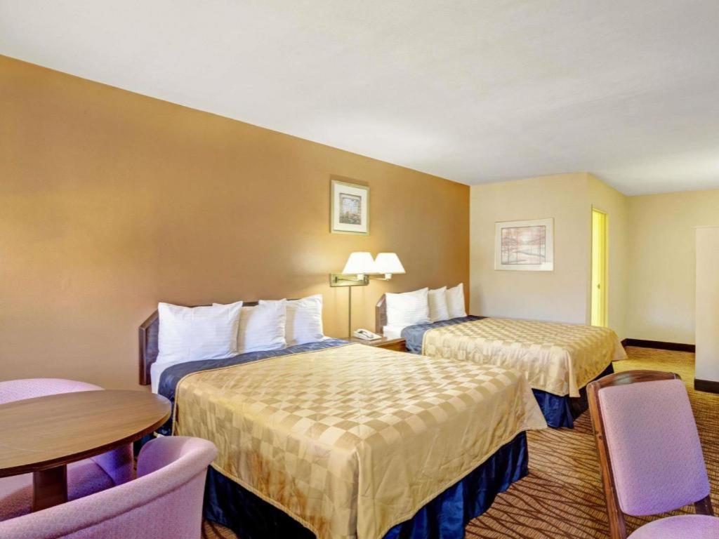 Howard Johnson By Wyndham South Lake Tahoe Esterno foto