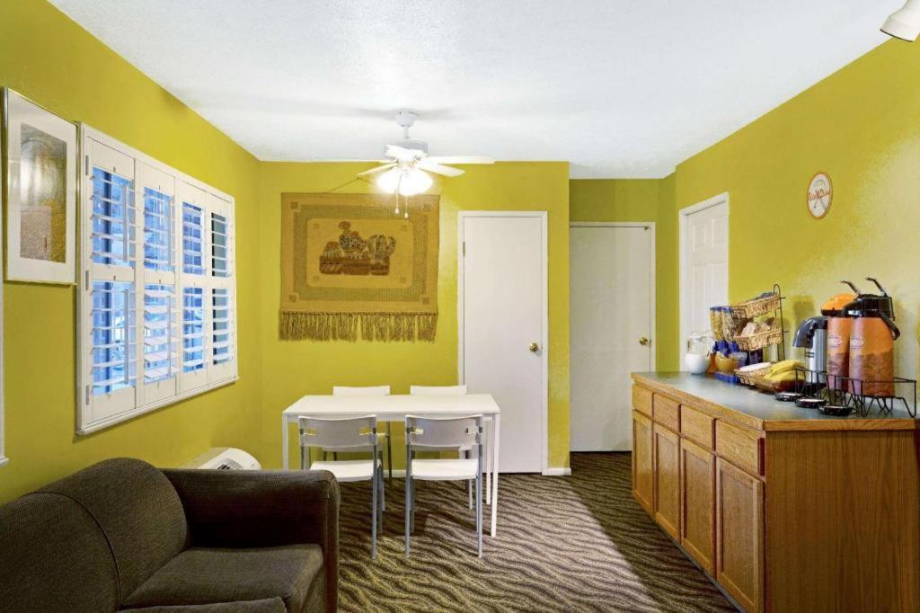 Howard Johnson By Wyndham South Lake Tahoe Esterno foto
