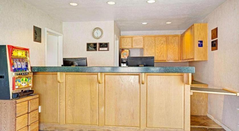 Howard Johnson By Wyndham South Lake Tahoe Esterno foto